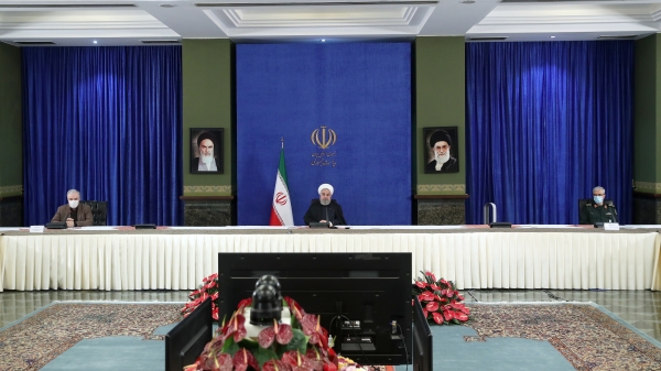 Care should not be neglected in the hope of vaccination/ More adherence to health protocols reduces restrictions; less adherence increases restrictions

