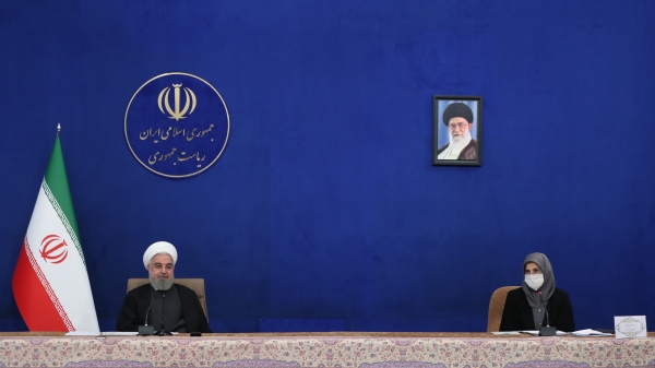 قانون اساسی ایران از قانون های قابل توجه در جهان است و می توانیم به آن ببالیم/در مورد برداشت از قانون اساسی و تفسیر آن فهم مشترک وجود ندارد و حتی ارکان حکومت یعنی دولت، مجلس و قوه قضائیه هم در این مورد مثل هم نمی اندیشند/ نظارت بر فعالیت وزیر و دولت کار رئیس جمهور است و جایی در قانون نداریم که مجلس بر کار وزیر نظارت کند/در اصل 134 قانون اساسی به صراحت آمده که خط مشی و برنامه به عهده رئیس جمهور است