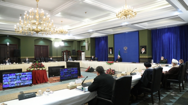 تشدید نظارت ها برای جلوگیری از موج جدید شیوع بیماری در کشور ضروری است/موج جدید به معنای تعطیلی مجدد کسب و کارها و محدودیت ها است؛ همه باید مانع از موج جدید بیماری در کشور شویم/جلوگیری قاطعانه از تجمعات و ترددهای غیرضرور، وظیفه قانونی، ملی و شرعی است و هیچ‌چیز نباید ما را از این کار باز دارد/فرودگاه‌ها و همه مبادی ورودی کشور باید برای جلوگیری از ویروس جدید به دقت کنترل شوند