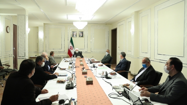 Everyone should work hard to complete vaccinating process of health staff, vulnerable elderly, people with underlying diseases according to the provisions of the National Vaccination Document by the end of this year

