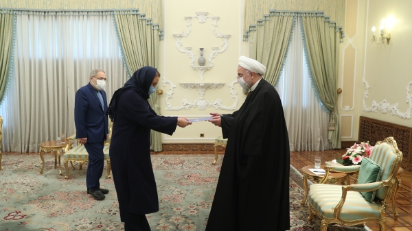 Iran ready to exchange experiences with different countries in countering COVID-19 pandemic/ Emphasis on the need to improve the level of cooperation between Tehran and Bucharest in areas of interest

