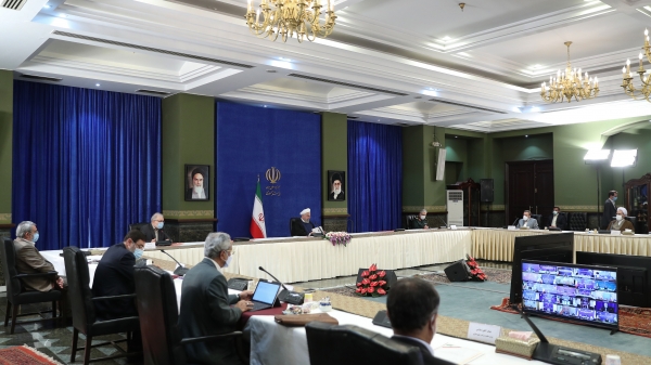 ایران علاوه بر کرونا، مدت سه سال هم با یک تروریسم اقتصادی بی نظیر درگیر بوده است/  کارنامه ایران در مقابله همزمان با کرونا و جنگ اقتصادی قابل قبول بوده است 