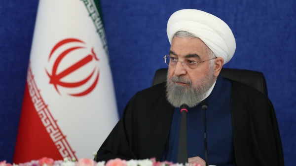 امروز کادر درمان و جامعه خسته است و در خستگی تصمیم گیری و اعمال محدودیت های شدید سخت است اما چاره ای نداریم و باید همه پروتکل های بهداشتی به طور کامل رعایت شود