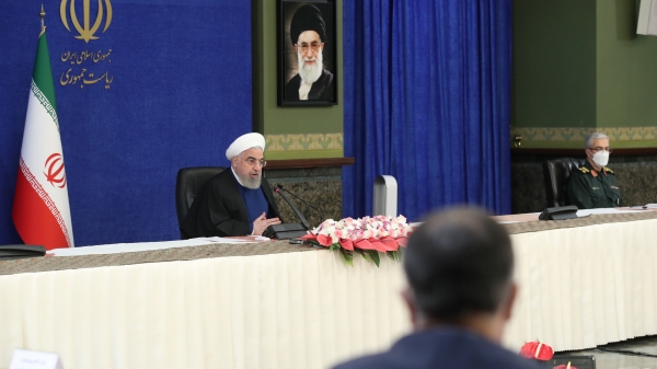 در کنار تلاش های دولت برای تامین نیازها و فراهم کردن زیرساخت ها، مردم هم باید به صحنه بیایند تا بتوانیم از این ویروس عبور کنیم/ کار بزرگ به عهده مردم است و آن مراعات همه پروتکل ها است 