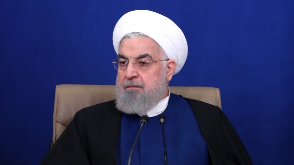 انتخابات 1400 رویدادی بسیار سرنوشت‌ساز برای کشور و بسیار مهم است که در نتیجه این انتخابات چه کسی، چه دولتی و با چه افکاری بر سر کار می آید و در زمینه اقتصاد، سیاست خارجی، مسائل منطقه و مسائل بین‌المللی چگونه می‌اندیشد؟/ هیچ‌کس نباید نسبت به انتخابات و اهمیت آن بی‌تفاوت باشد و همه باید خودمان را برای برگزاری یک انتخابات پرشور سالم و آزاد آماده کنیم و حضوری سرنوشت‌ساز در انتخابات داشته باشیم چرا که این انتخابات برای همه ما و برای منطقه و جهان بسیار مهم است.