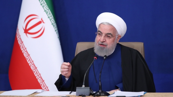 درحالی که در دولت قبل درآمدهای نفتی بین 119 تا 67 میلیارد دلار در سالهای مختلف نوسان داشت در دولت تدبیر و امید هیچ‌گاه درآمدهای نفتی در یک سال از 67 میلیارد دلار بالاتر نبوده است.