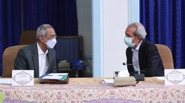 حرف دولت این بود که ما برای حفظ و توسعه فناوری هسته‌ای نیز تلاش خواهیم کرد اما باید در کنار آن به پیشرفت دیگر عرصه‌های اقتصاد و صنعت نیز توجه شود.