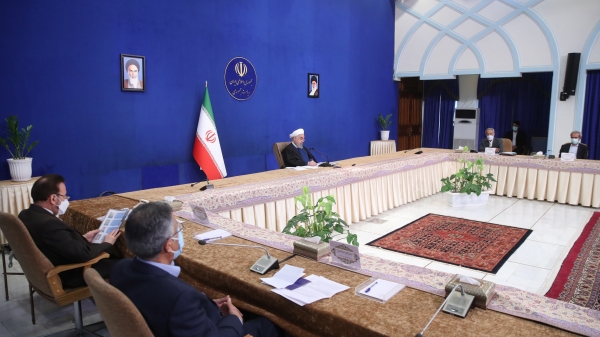امروز با مقاومت و ایستادگی ملت و رهنمودهای مقام معظم رهبری و تلاش های انجام شده ، همه دنیا و خود آمریکا به شکست جنگ اقتصادی اعتراف می کنند./ اگر می خواهیم ایران ما پیشرفت کند باید جایگاه علمی و اقتصادی کشور را ارتقا ببخشیم./اگرچه اهمیت بهره‌گیری از علم روز در مدیریت اقتصادی اثبات شده است اما به هیچ وجه نمی‌توان از کنار اهمیت تجربه در ارتقای کیفیت مدیریت اقتصاد عبور کرد.