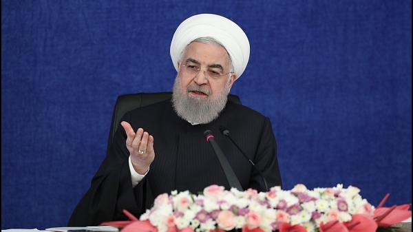 هفته معلم هفته بسیار مبارکی است/ به معلمین بزرگی چون شهید مطهری ، شهید رجایی و شهید باهنر که با اخلاق و سلوک و رفتار خود بیشتر ما را تعلیم دادند تا با زبانشان، افتخار می کنیم / برخی معلمان گاهی معلم یک جامعه بزرگ هستند