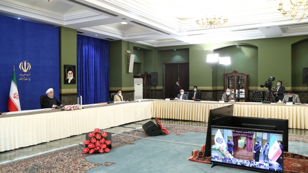 بسیار خوشحالم که در ایام مبارک ماه رمضان و شب های قدر که درهای رحمت خداوند باز است، مردم در شرایط کرونایی با رعایت پروتکل های بهداشتی آیین های شب قدر را برگزار کردند 