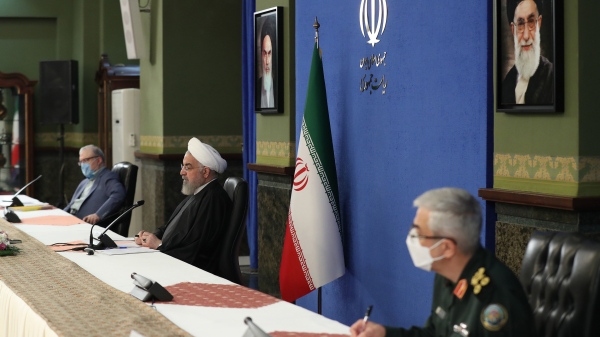 موج چهارم کرونا خیز بسیار بلندی داشت/ امروز گزارش ها حاکی از این بود که برغم برخی افت و خیزها، در همه استانها به پیک نهایی بیماری رسیده ایم و مسیر نزولی شروع شده است/  با وجود بیشتر بودن مبتلایان در موج چهارم، تعداد فوتی ها با موج سوم برابر بوده است که نشان از افزایش مهارت کادر درمان و افزایش رعایت نکات بهداشتی است