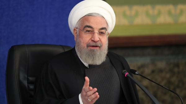 در این مقطع نیازمند هستیم واکسن خارجی را وارد کنیم، اینکه گفته می شود صبر کنیم تا واکسن های داخلی برسد، این حرف دقیقی نیست/ بهترین واکسن اولین واکسن است، هر واکسن مورد تاییدی که به دستمان رسید باید استفاده کنیم / امیدواریم با واکسینه کردن 13، 14 میلیون نفر اولویت اصلی واکسیناسیون تا پایان این دولت، بتوانیم بگوییم مرگ را مهار کردیم