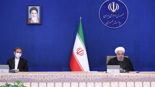 جبهه دوم کرونا است، ما در شرایطی با این جبهه مواجه شدیم که در جنگ اقتصادی بودیم/
ما می توانستیم واکسن را زودتر وارد کنیم و واکسیناسیون را گسترده انجام دهیم اما نمی خواستیم واکسن غیر قابل اعتماد را وارد و روی مردم آزمایش کنیم 
