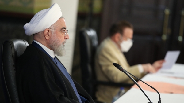 وزارت نفت از آغاز دولت یازدهم یکی از پیشتازان در توسعه کشور بوده است و از همه بخش های وزارت نفت به خاطر خودکفایی کشور در بنزین و گاز، گازوئیل  تشکر می کنم/ اگر پتروشیمی نبود شاید در این دوران جنگ اقتصادی خیلی به زحمت می افتادیم/ در جنگ اقتصادی صادرات غیر نفتی جای  درآمد نفت را گرفتند/ در 8 سال این دولت صادرات غیر نفتی کشور 130 میلیارد دلار افزایش یافته است 
