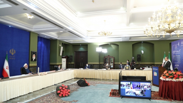 لایتخلی الشعب الایرانی فی أحرج الظروف عن جهودهم للانتاج الوطنی و تنمیة البلاد و رقیها/ اذا نعزز الثقة و الایمان بین جماهیر الشعب، سیحضر الناس الی الاوساط بالقوة/ الابحاث و النشاطات المبنیة علی العلم و المعرفة و التکنولوجیا من ضروریات البلاد التنمویة و التوسعیة/لایقدر أحد ان یواجه أمام التفکیر و وجهة النظر/  أظهر یوم 15 من شهر خرداد ان السلاح و القوة و القسر لاینتصر أمام الفکرة و الرأی/ التفات الی المیاه و التراب من أولویات حکومة التدبیر و الامل