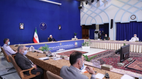 ما در دفاع از کشورمان نه نیازمند به سلاح های کشتار جمعی هستیم ، نه در پی بدست آوردن این سلاح هستیم و نه آن را اخلاقی و مجاز می دانیم ، این فتوای صریح  فرمانده کل قوا و رهبر جمهوری اسلامی است / ما دنبال توانمندی هسته ای، هوایی ، فضایی موشکی برای صنعت داخلی و توانمندی و فناوری های نوین خودمان هستیم / قدرت هسته ای ما برای ساخت سلاح هسته ای نیست ، آمریکا و اروپا این را بدانند و بفهمند، دنبال سلاح هسته ای نیستیم و فعالیت هسته ای ما کاملا صلح آمیز است