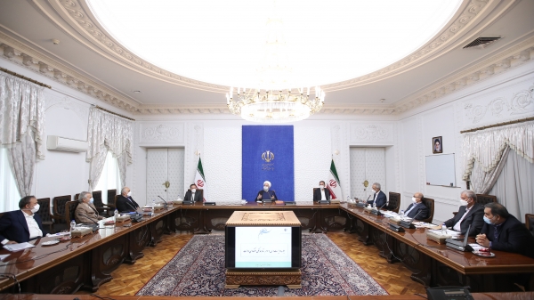 يجب ان يتعرف العالم كله علي جرائم ادارة ترامب المعارضة للبشرية بحق الشعب الايراني/ أكد علي ضرورة نشر وثيقة الجرائم الناتجة عن الحرب الاقتصادية المفروضة و وثيقة الصمود للشعب و ادارة مواجهة هذه الحرب المفروضة علي البلاد/ من اللازم تسجيل الحظر و الحرب الاقتصادية كجريمتين ضد البشرية/ اقرار الذين فرضوا الحظر علي ايران بهزيمتهم، دليل علي انتصار الشعب الايراني و الادارة المؤثرة لمواجهة هذه الحرب الاقتصادية/ ملحمة تزايد الانتاج الوطني متزامنا مع الضغوط الأجنبية القصوي فصل فاخر في تاريخ البلاد الاقتصادي