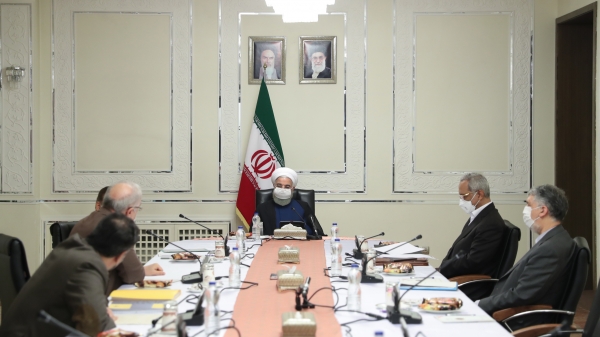 سيتم تسجيل الاجراءات عديم النظير التي اتخذتها الحكومة في قطاعي الصحة و السلامة في تاريخ البلاد/ ينبغي الاسراع في مسار عملية التطعيم بفضل حل مشكلة الاستيراد و اصدار الجواز للقاح وطني/ يجب اتخاذ الأعمال اللازمة في المحافظات الجنوبية لتجنب عن مواجهة المناطق الأخري موجة جديدة من تفشي المرض عبر تعزيز الرقابة/ شدد علي ضرورة جميع الاجراءات اللازمة و استخدام خبرات العام المنصرم لاجراء الامتحان لدخول الجامعات/ علي وزارة الصحة و المقر العملي استخدام جميع طاقاتهما للحيلولة دون وقوع الموجة الخامسة لتفشي كورونا