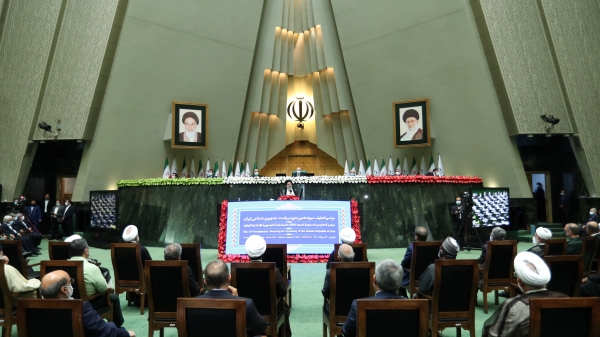 Iran’s power in the region security-building/ Regional crises must be resolved through real intra-regional dialogue/ I extend my hand of friendship, brotherhood to all regional states, especially neighbours/ Successful foreign policy to be a balanced foreign policy


