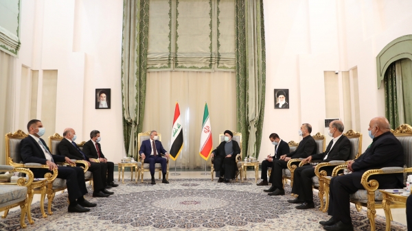 Extensive Tehran-Baghdad economic interaction in the interest of two nations, regional development/ Iran backs Iraq's role in region/ Emphasis on fulfilling Iraq's obligations regarding Iran's financial demands


