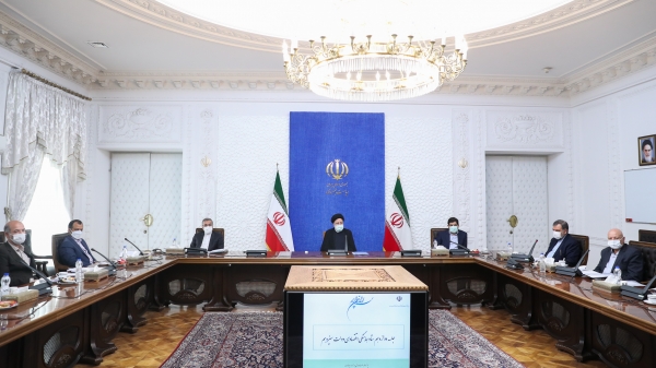 President instructs stabilising prices, controlling market/ Collection of revenues from the sale of oil and condensate in the first six months of this year was equivalent to 12 months of last year
