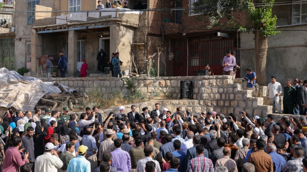 Dr Raisi visits Qaleh Ji village, Kurdistan
