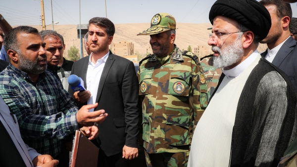 Ayatollah Raisi visits Abuzar Garrison/ President talks with officers of the 81st Armoured Division of the Army 
