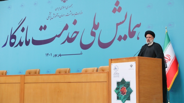 بیش از ۹۰ درصد داروهای مورد نیاز، ساخت داخل است/ اشتغال فاخر و در شان برای همه داروسازان کشور