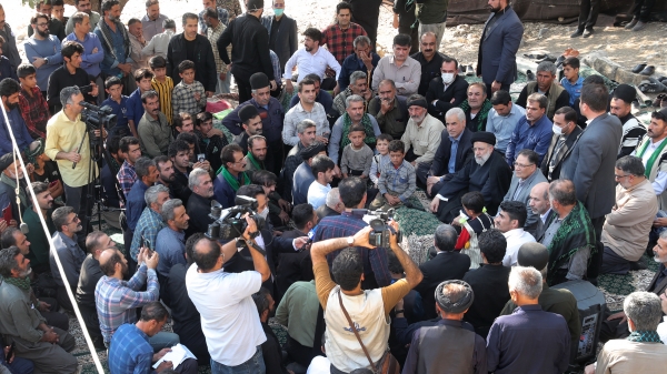 Ayatollah Raisi meets with the people of the deprived and remote area of Ahmadfedaleh in Dezful

