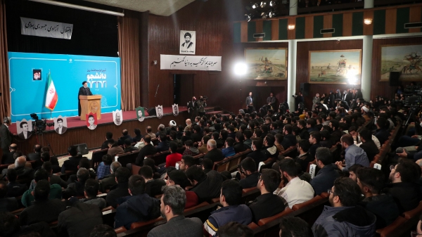 Dec 7 should always be honoured as symbol of recognition of country's situation by universities/ I consider gov't-university relationship a necessity
