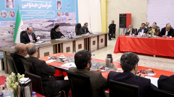 Public sector should back private, cooperative sectors, facilitate their working conditions/ Activation of mining economy in South Khorasan a key issue considering the significant capacities of the province in this sector
