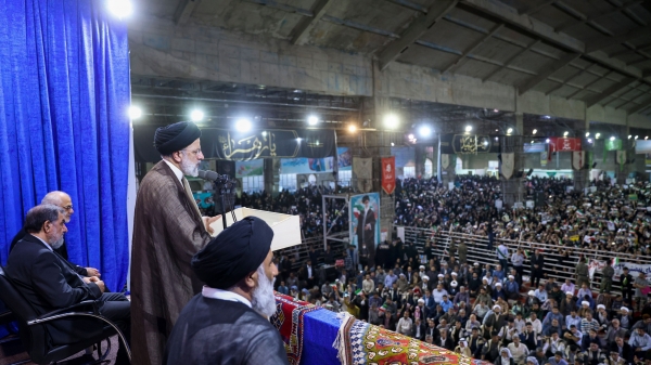 To solve problems of Khuzestan, if necessary, I will travel to province 70 times/ Just as you people of Khuzestan are loyal to your pledge to the system and the Revolution, I am also loyal to my pledge to you
