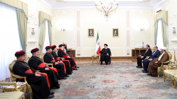 Today, despite development, many societies suffer from lack of ethics, faith/ Explanation of faith, ethics by those who have role in divine religions solves problems of human societies/ Patriarch Mar Awa III: Presence of representatives of religions in Iran's governance structure shows depth of belief, respect to monotheistic religions
