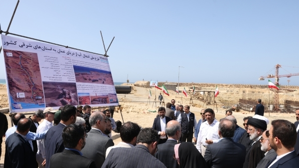 Pipe laying operations to transfer water of Sea of Oman to eastern part of country begin
