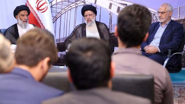 عزم جدی دولت در برخورد با فساد/ با فساد در دستگاه‌‌‌‌‌‌های دولتی هم برخورد می‌کنیم
