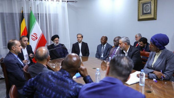 Exchange of capacities between Iran and Uganda to solve many mutual needs/ Volume of trade between the two countries can easily be increased up to 10 times the current level/ Business community of Iran and Uganda making every effort to compensate for shortcomings in increasing trade exchanges
