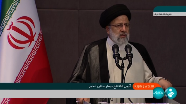 نتیجه کار پزشکان و متخصصان ما می‌تواند برای دنیا عرضه شود/ بسیاری درمان در ایران را به درمان در اروپا ترجیح می‌دهند