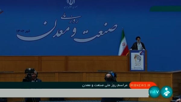 باید سخن صنعتگران پرتلاش کشور را بشنویم و به خواست آن‌ عمل کنیم