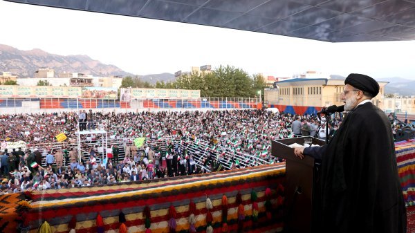 Magnificent welcome of people to their servants a sign of their love for Revolution, rooted in bravery of people of Kohgilouyeh and Boyer Ahmad/ The main need and priority of the province today is work and jihadist management
