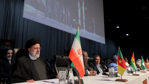 World needs foundation of a fair system/ Benefits of Iran's membership in BRICS to make history/ Iran backs de-dollarization in economic relations of members, use of national currencies

