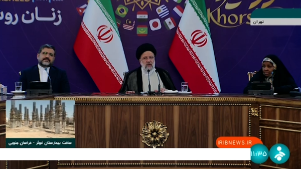 از بانوانی که از حقوق انسان جانانه و واقعی دفاع میکنند باید حمایت کرد