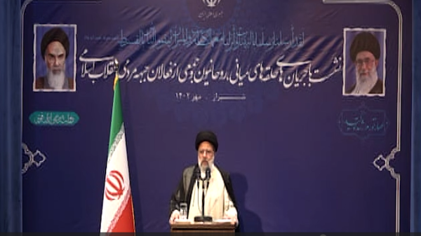 لحن تند برخی دغدغه‌مندان بسیار دلپذیرتر از سخن منافقانه برخی‌هاست