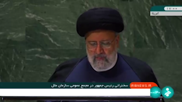 سردار شهید قاسم سلیمانی قهرمان مبارزه با تروریسم/ خون مظلوم، پایمال نمی‌شود