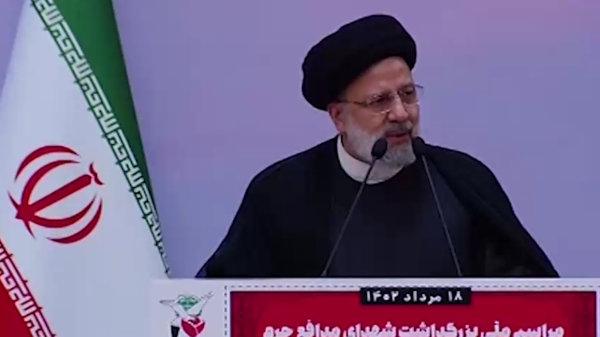 مسئولان یادشان باشد؛ کرسی‌هایشان به برکت خون شهیدان حفظ شده‌