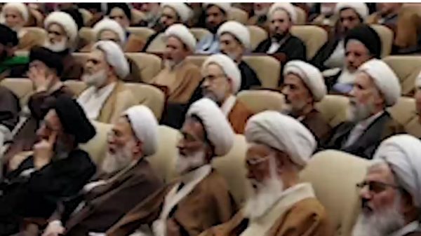حوزه علمیه قبل از انقلاب برای مبارزه با رژیم شاهنشاهی تلاش کرد و بعد از انقلاب برای حفظ نظام جمهوری اسلامی تلاش می‌کند