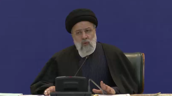 بانک‌هایی که اضافه برداشت داشته‌اند، فورا تعیین تکلیف شوند