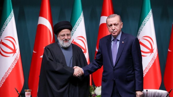 Joint communiqué of the Islamic Republic of Iran and Türkiye/ Emphasising maximum promotion of volume of trade, increasing mutual investment/ Condemning barbaric crimes of Zionist regime against oppressed people of Gaza/ Declaration of support for unity of Yemen, the need to find a political solution to establish permanent stability in the country
