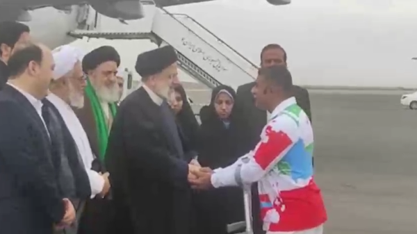 خوش‌آمدگویی قهرمان بازی‌های پارآسیایی هانگژو به رئیس‌جمهور/ فرودگاه بندرعباس
