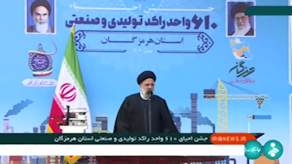 راهکار حل مشکلات در درون کشور است/ هیچ مشکلی در کشور وجود ندارد که حل نشود
