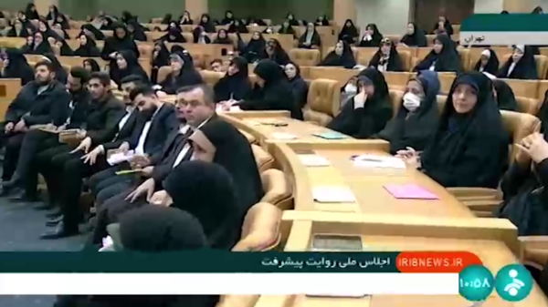 ملت ایران توقف‌ناپذیر است/ امروز در جنگ اراده‌ها و جنگ روایت‌ها هستیم